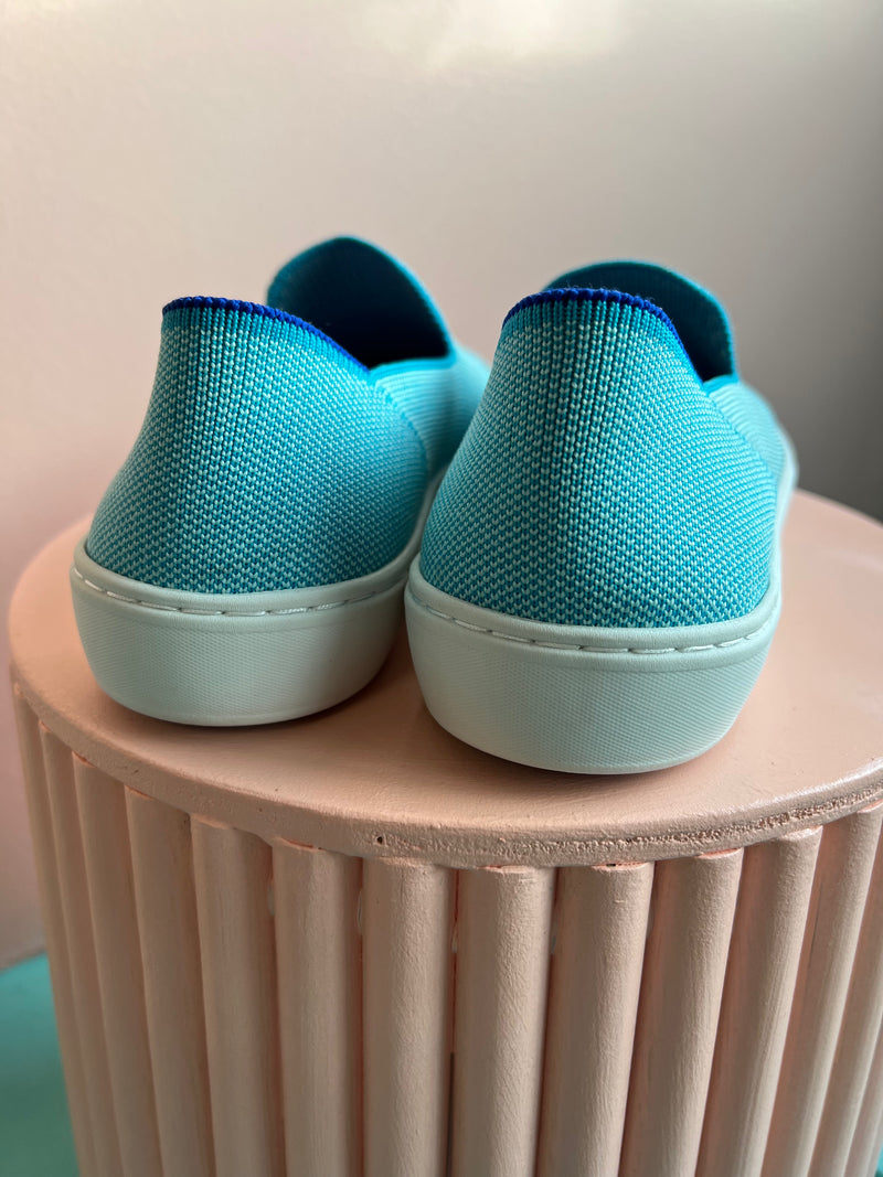 ROTHY’S Island Blue The Slip On Sneaker New 9