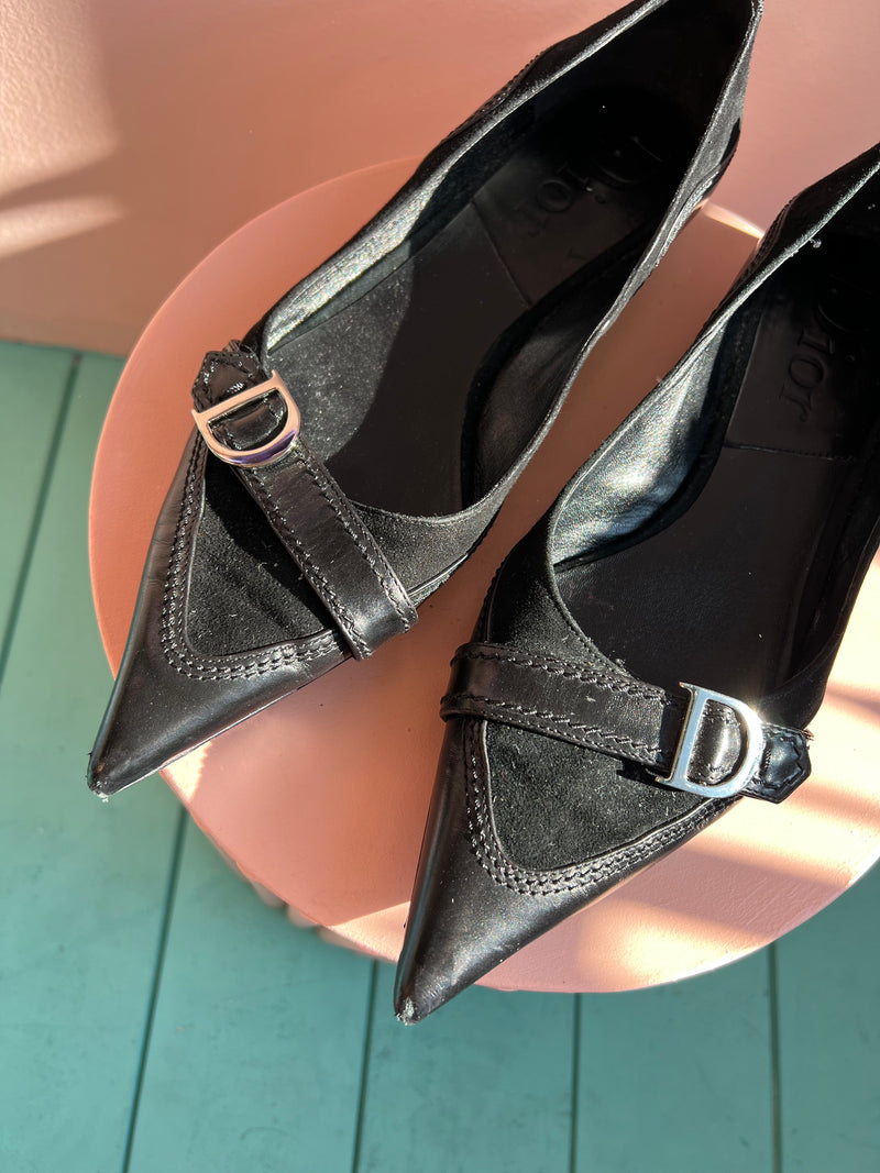 DIOR Leather Signature D Pointed Toe Ballet Flats in Black Size 40