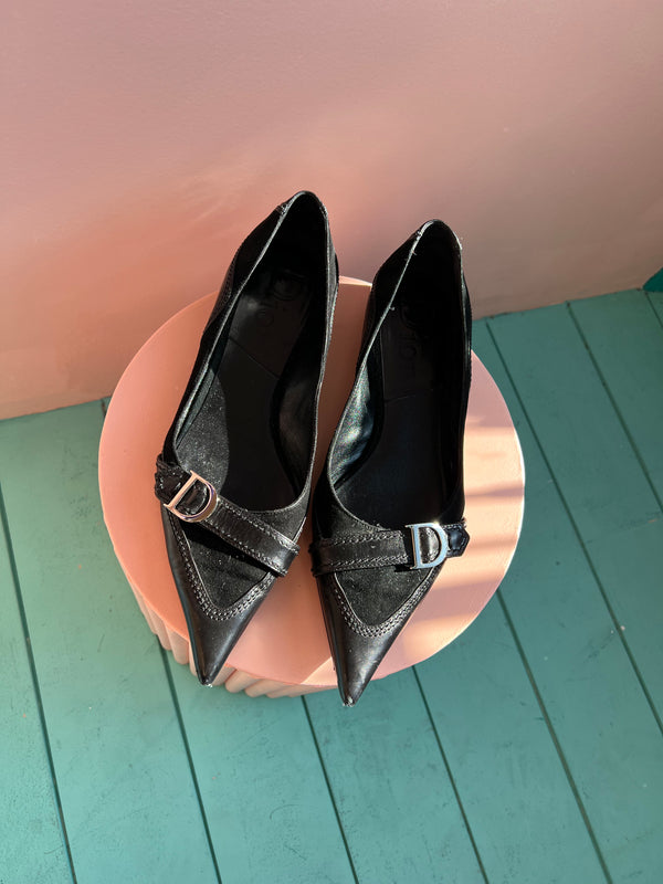 DIOR Leather Signature D Pointed Toe Ballet Flats in Black Size 40