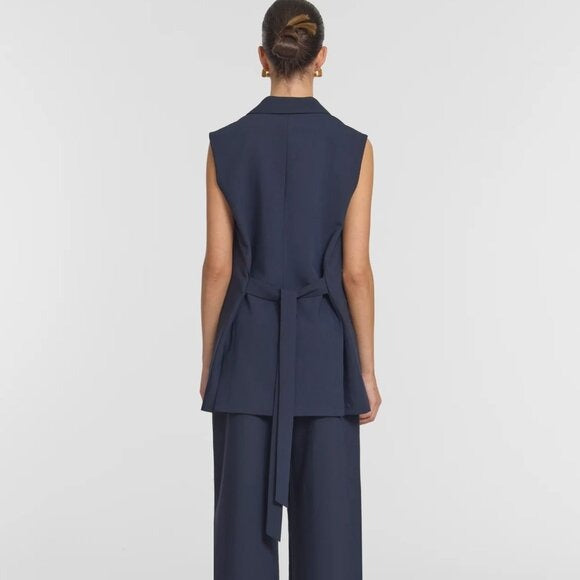 435. VIKTORIA & WOODS Repertoire Navy Blue Sleeveless Blazer $403 NWT Sz 1 US 4