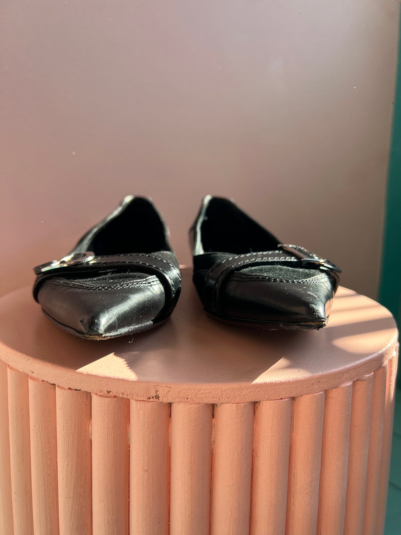 DIOR Leather Signature D Pointed Toe Ballet Flats in Black Size 40