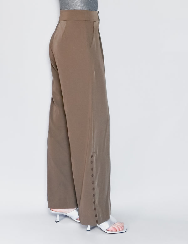 LINE & DOT Berlin Button Slit Trouser in Brown (S)