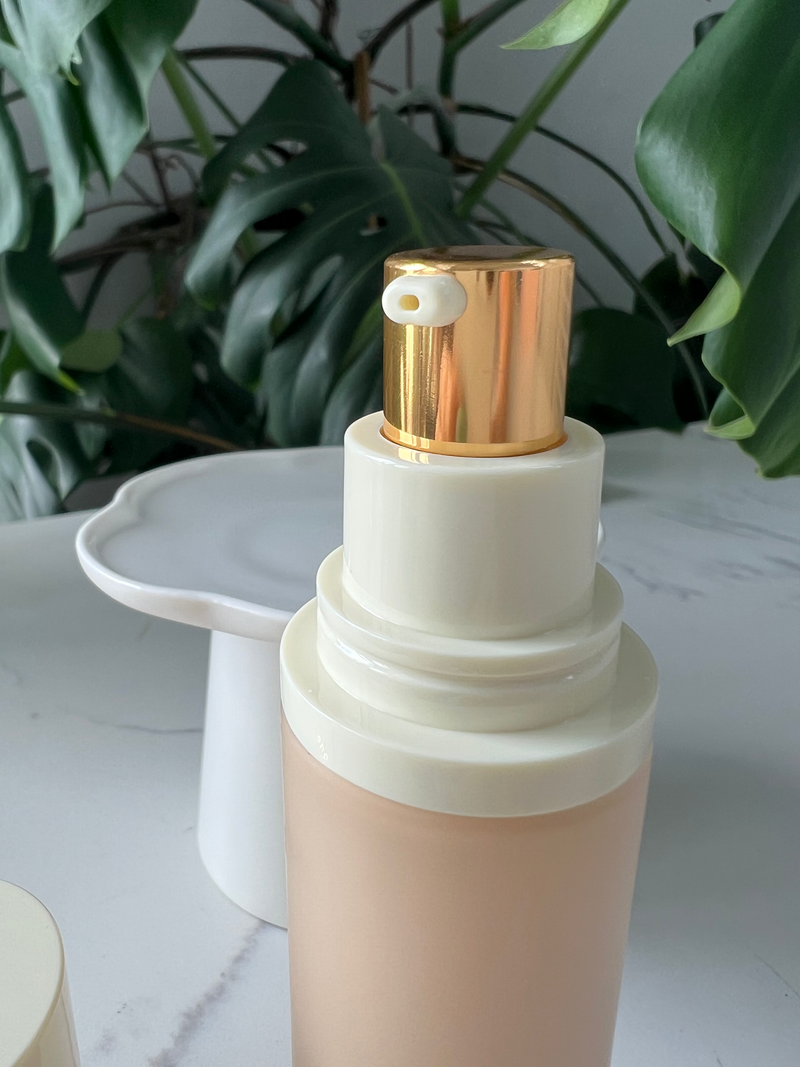 GUCCI Éternité De Beauté 24H Wear Breatheable Foundation Matte Finish