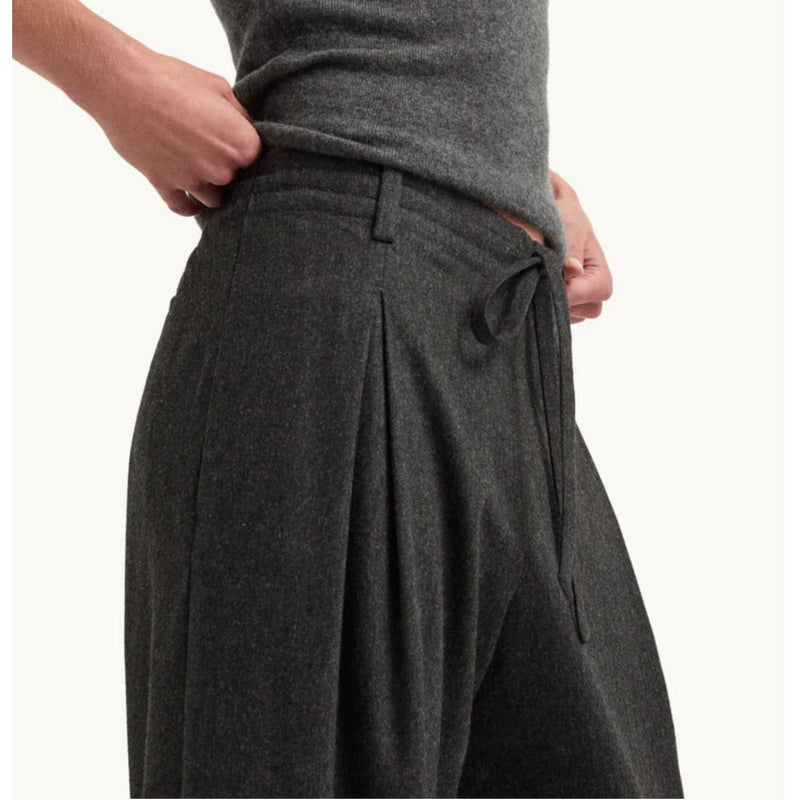 G. Label GWYN Goop Ty Trouser Charcoal Grey $595 NWT 0