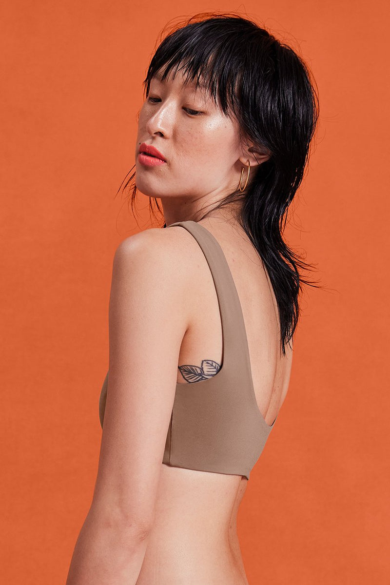 GIRLFRIEND COLLECTIVE Hermosa Bikini Top in Equator