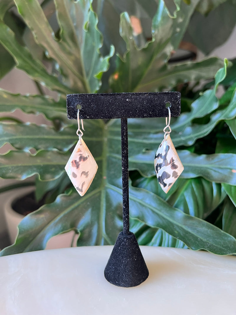Vintage Shell Diamond Shaped Dangle Earrings