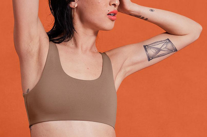 GIRLFRIEND COLLECTIVE Hermosa Bikini Top in Equator