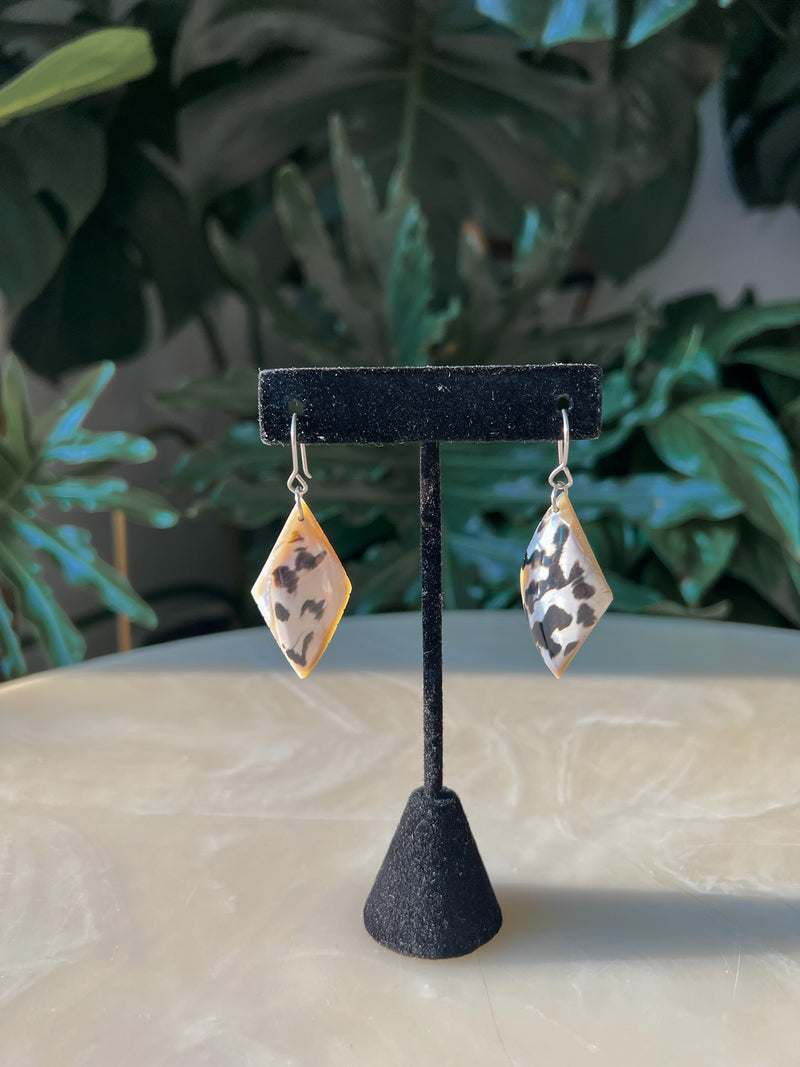 Vintage Shell Diamond Shaped Dangle Earrings