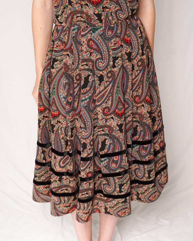 Albert Nipon Vintage Paisley Midi Dress (size 6) - Fashion Without Trashin