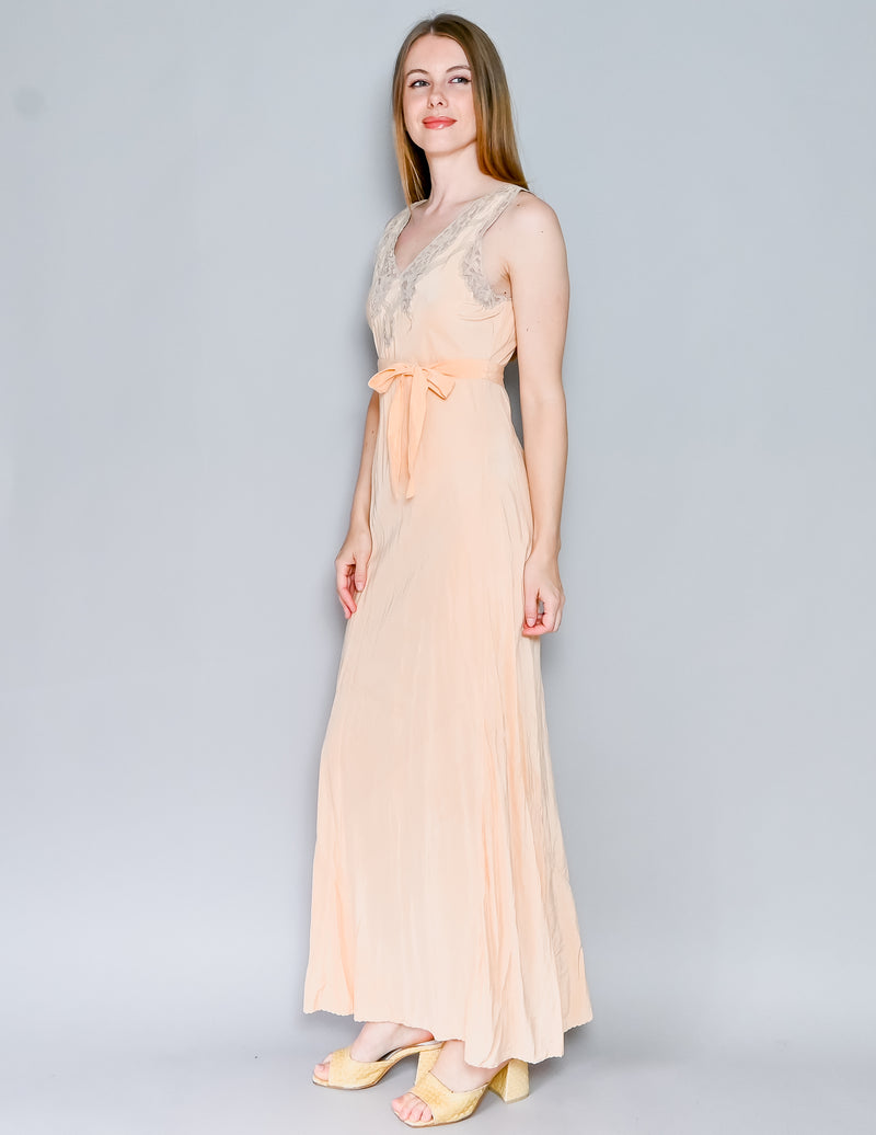 Peach on sale lace gown