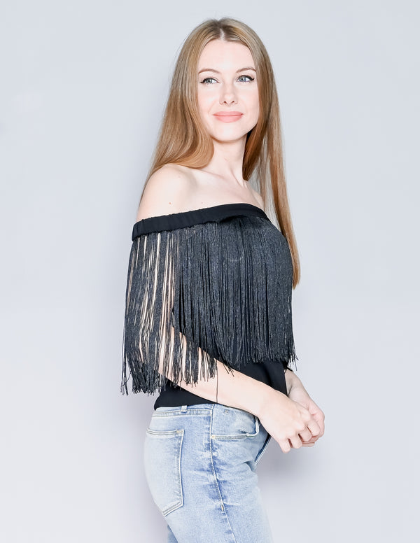 AMANDA UPRICHARD Off-Shoulder Fringe Top NWT (S)