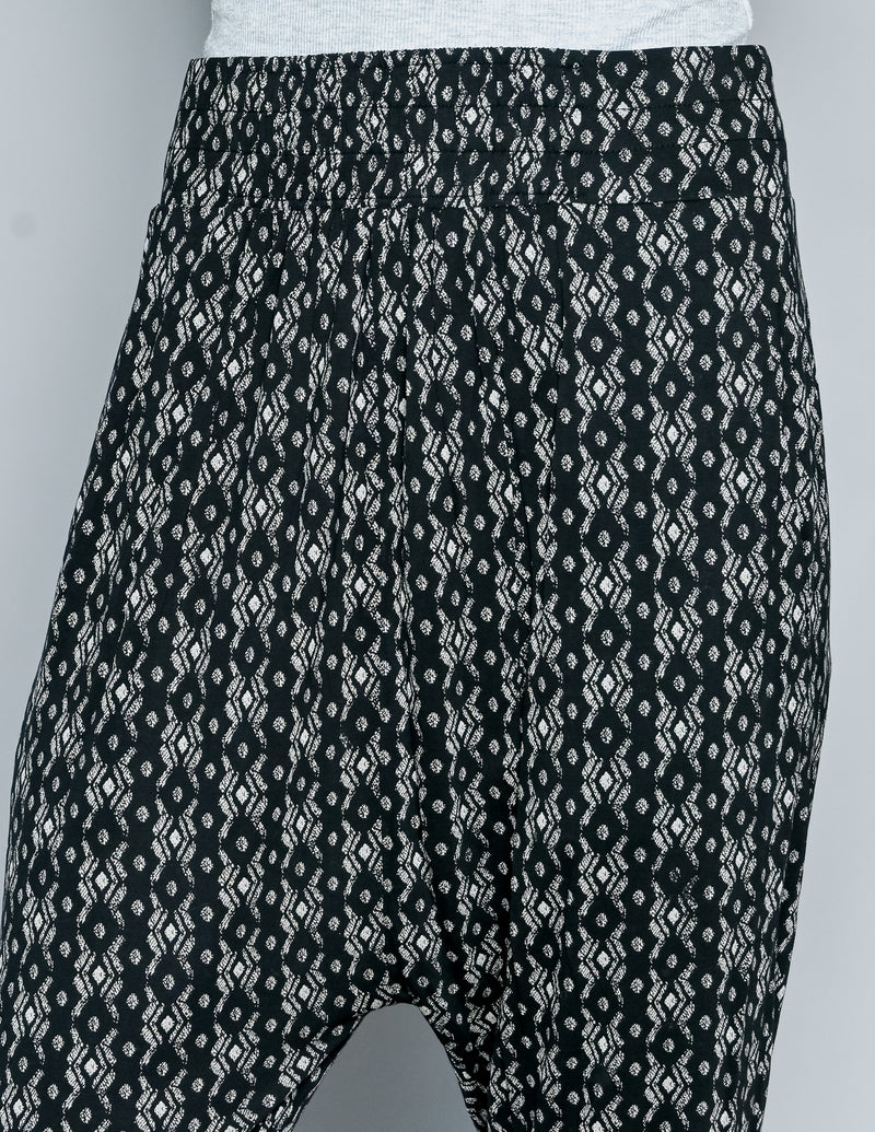 ALPHAMOMENT Black Printed Harem Pants (S)