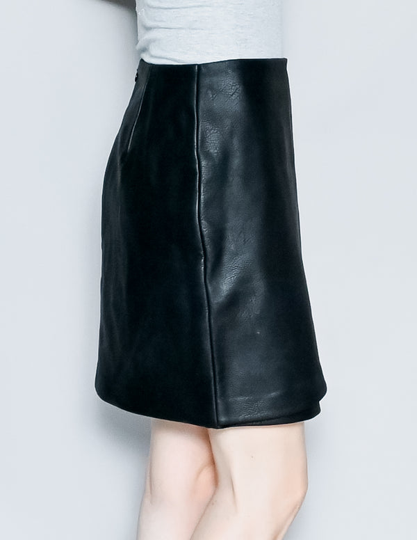 CLUB MONACO Black Faux Leather Mini Skirt (8)