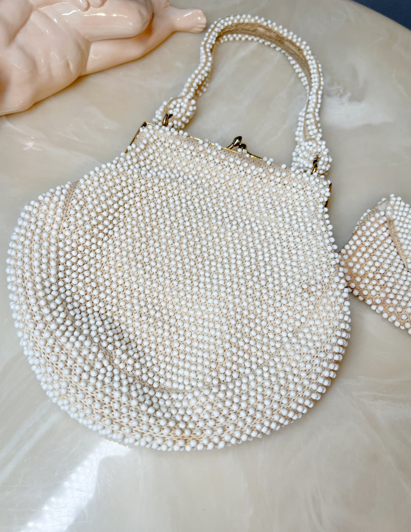 Vintage 1950s Fully Beaded White Gold Clasp Bag