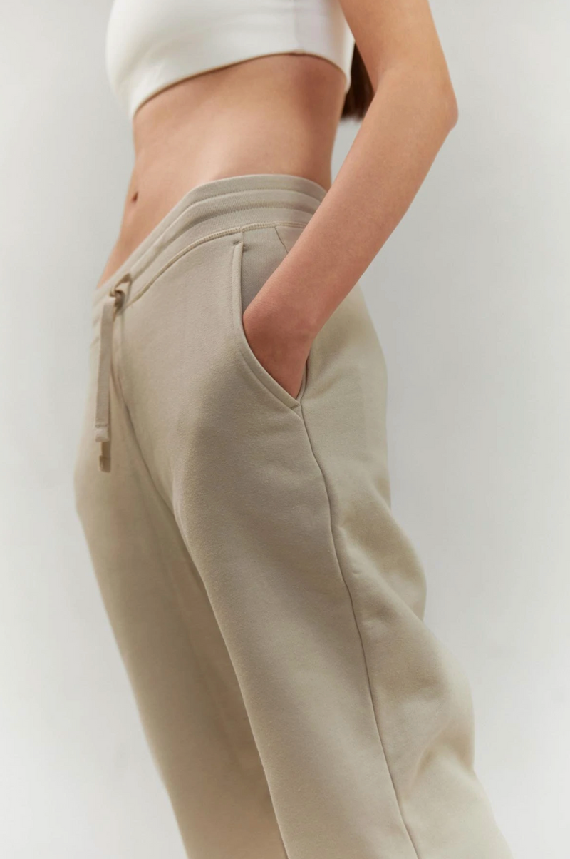 GIRLFRIEND COLLECTIVE 50/50 Relaxed Fit Jogger in Feather FINAL SALE