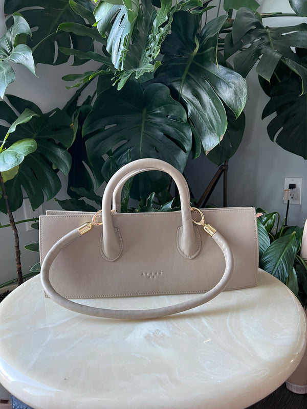 ATOMY OO STUDIO Long Kremowy Sustainable Bag w/ Shoulder Strap