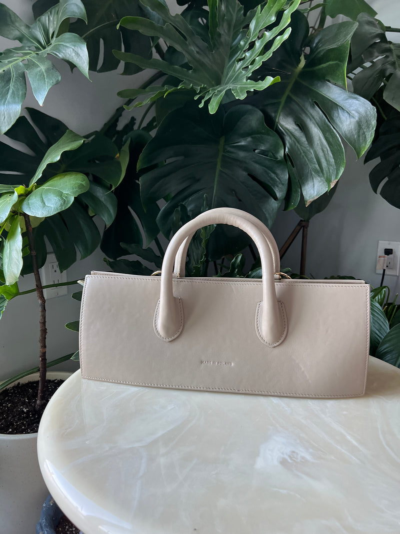 ATOMY OO STUDIO Long Kremowy Sustainable Bag w/ Shoulder Strap